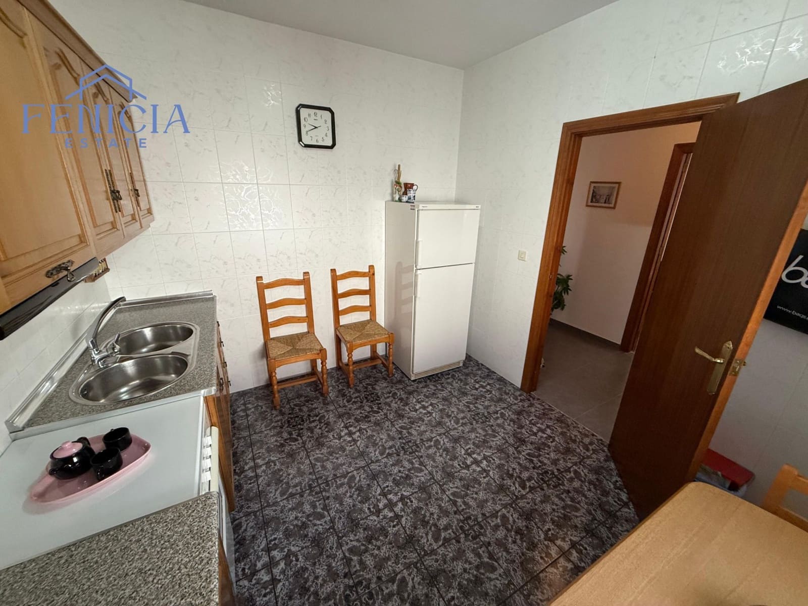 4 soveværelse Byhus til salg i Lentegi med garage - € 125.000 (Ref: 9239614)