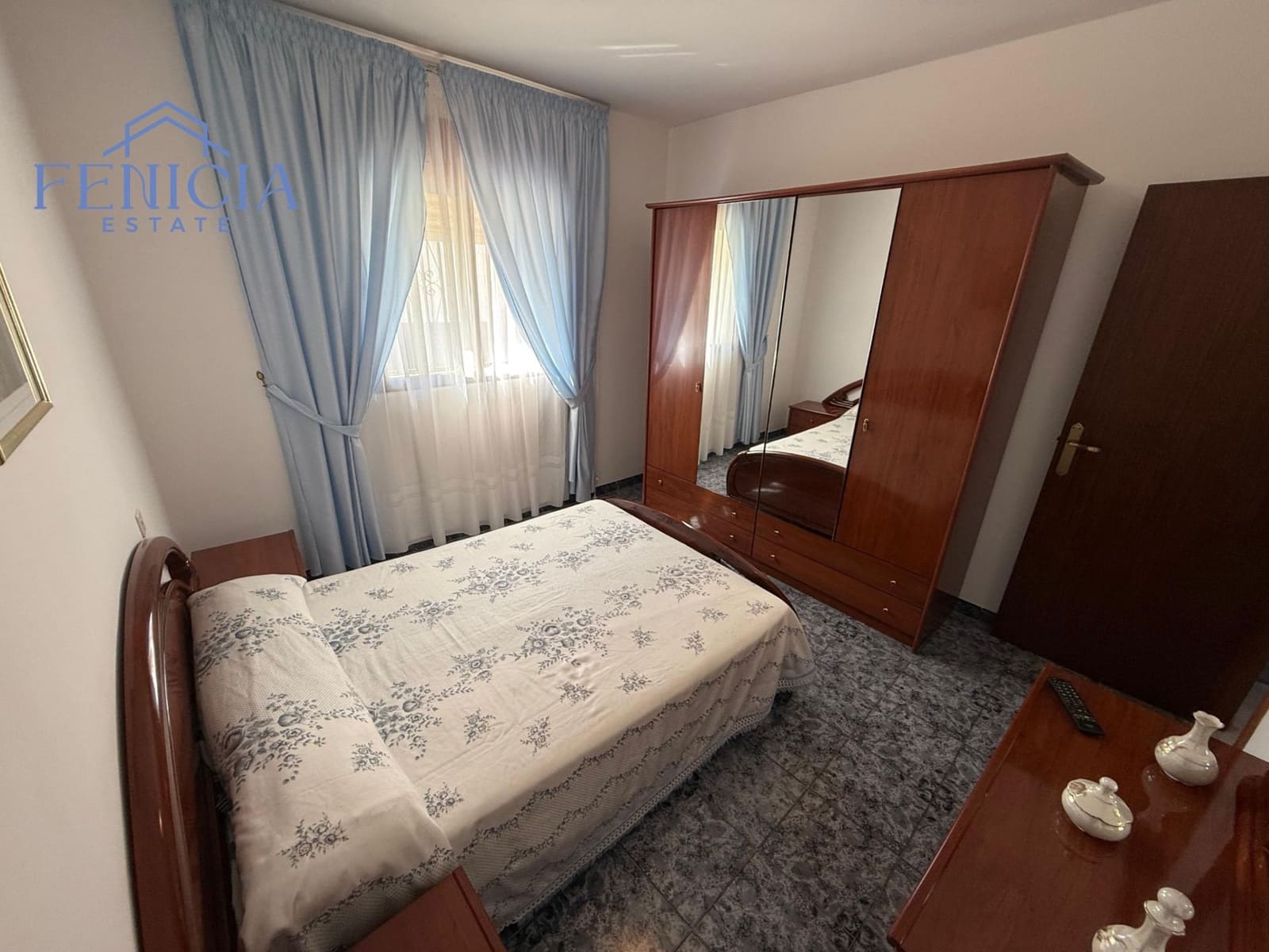 4 soveværelse Byhus til salg i Lentegi med garage - € 125.000 (Ref: 9239614)