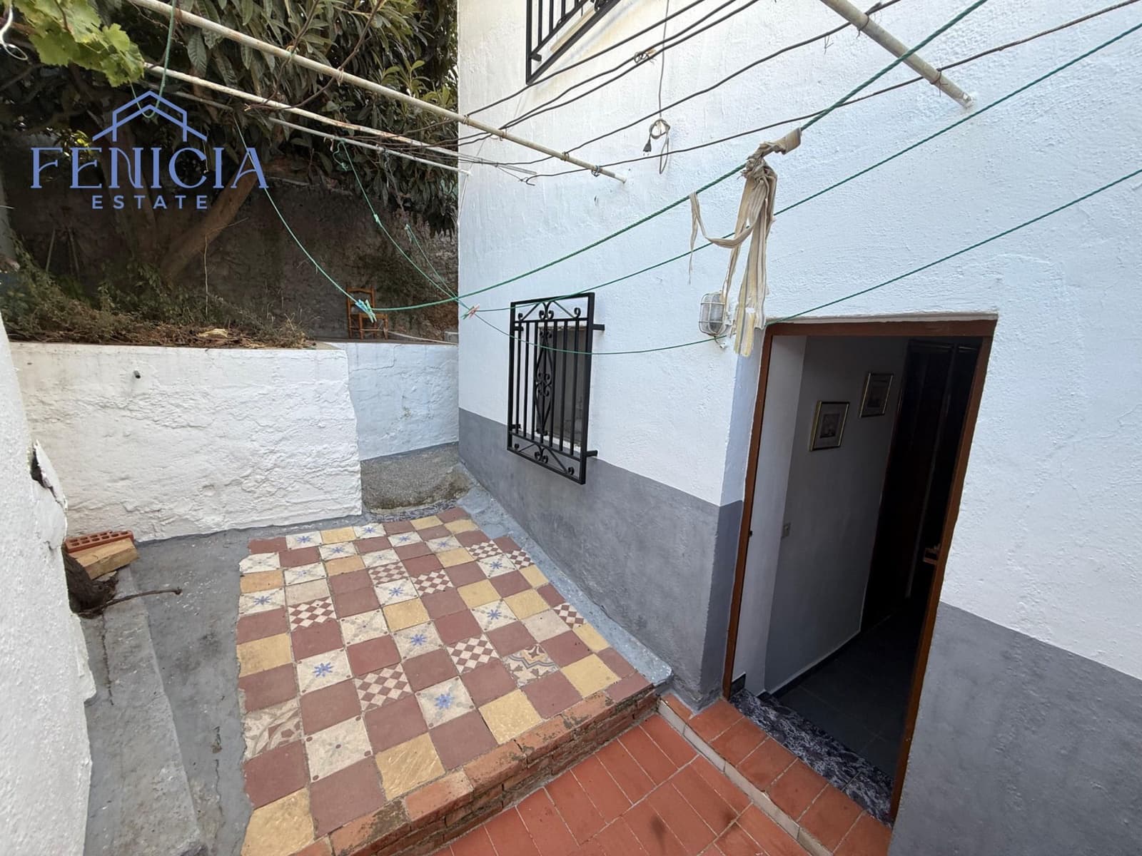 4 soveværelse Byhus til salg i Lentegi med garage - € 125.000 (Ref: 9239614)