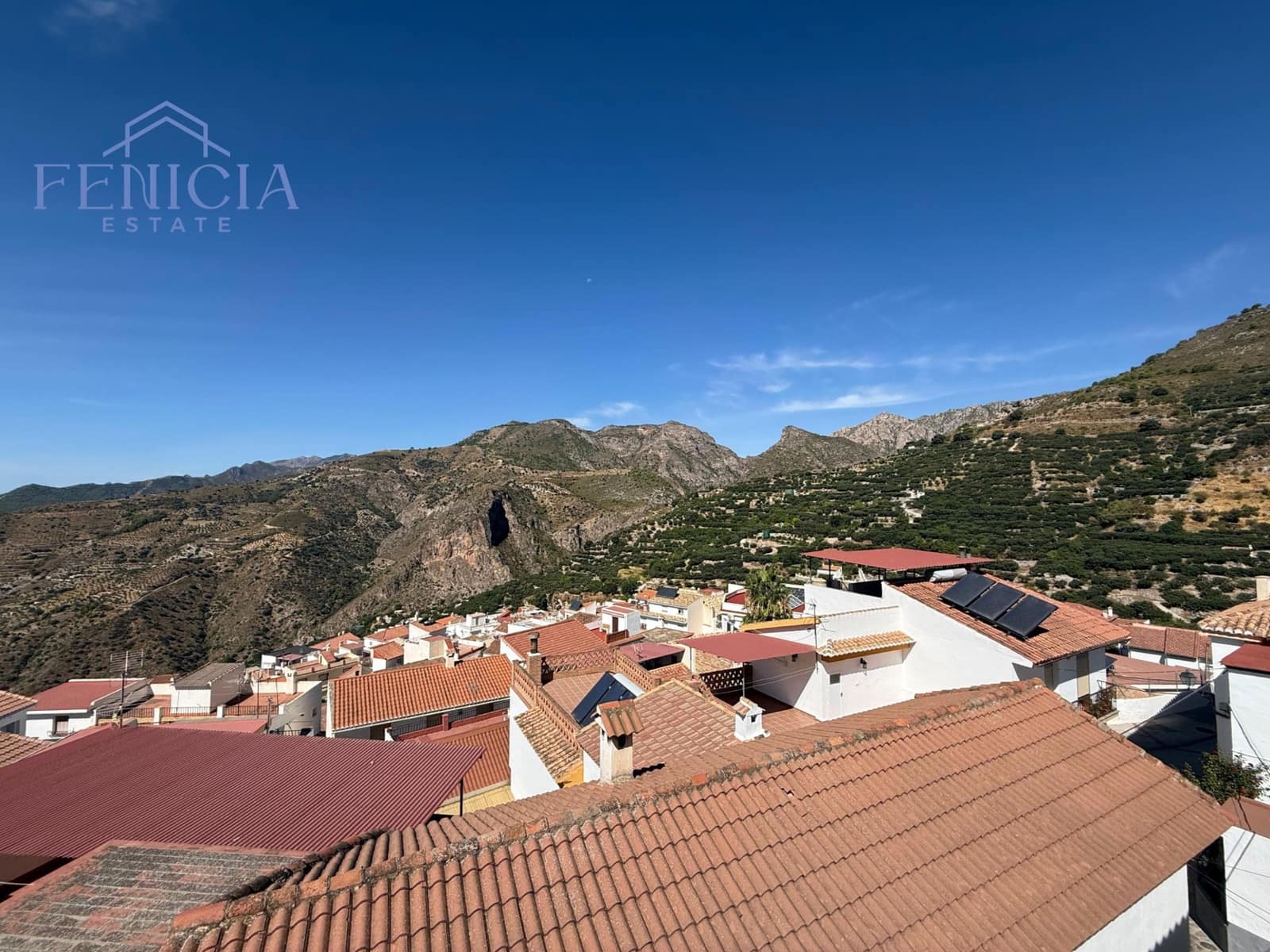 4 soveværelse Byhus til salg i Lentegi med garage - € 125.000 (Ref: 9239614)