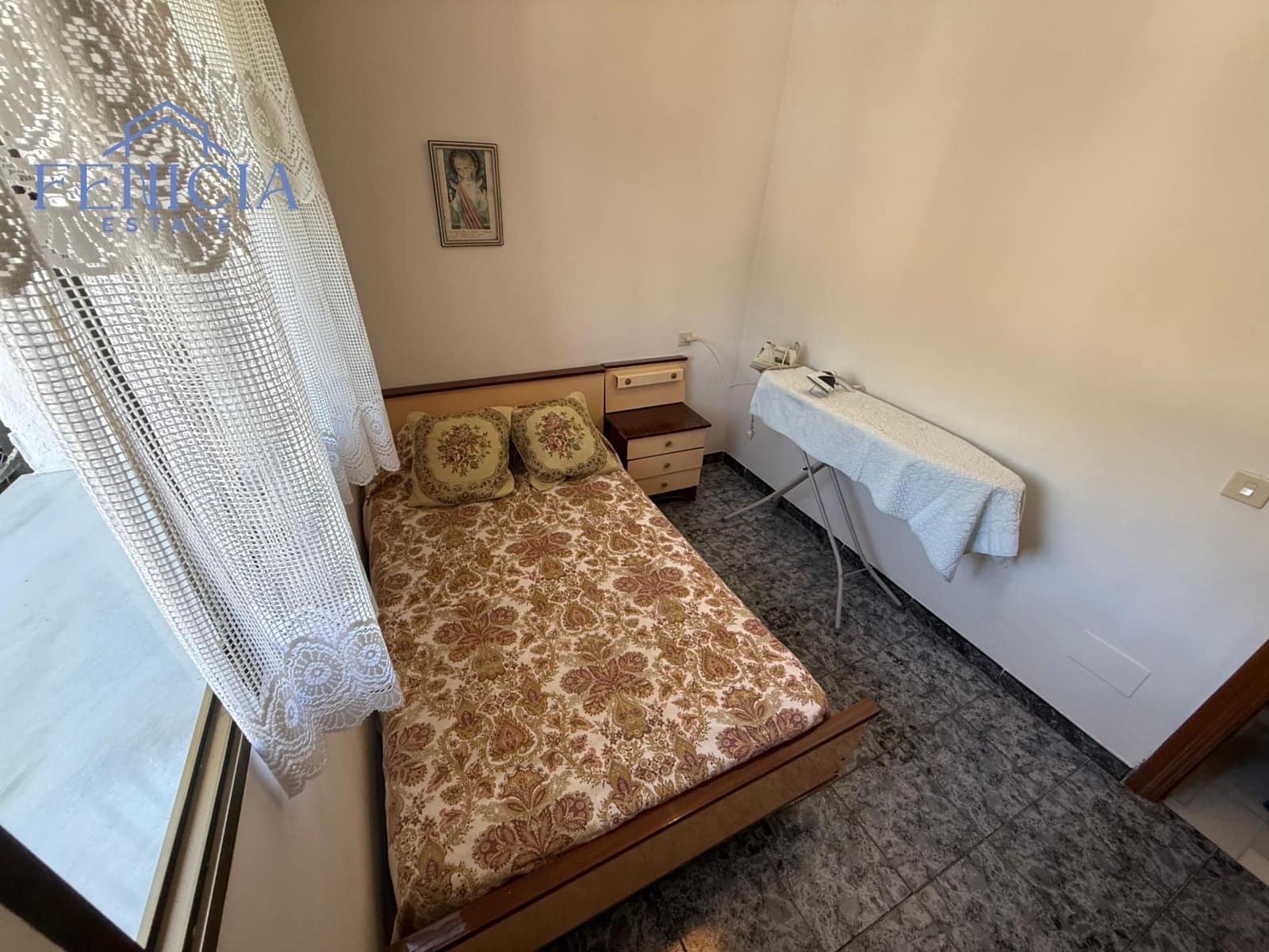 4 soveværelse Byhus til salg i Lentegi med garage - € 125.000 (Ref: 9239614)