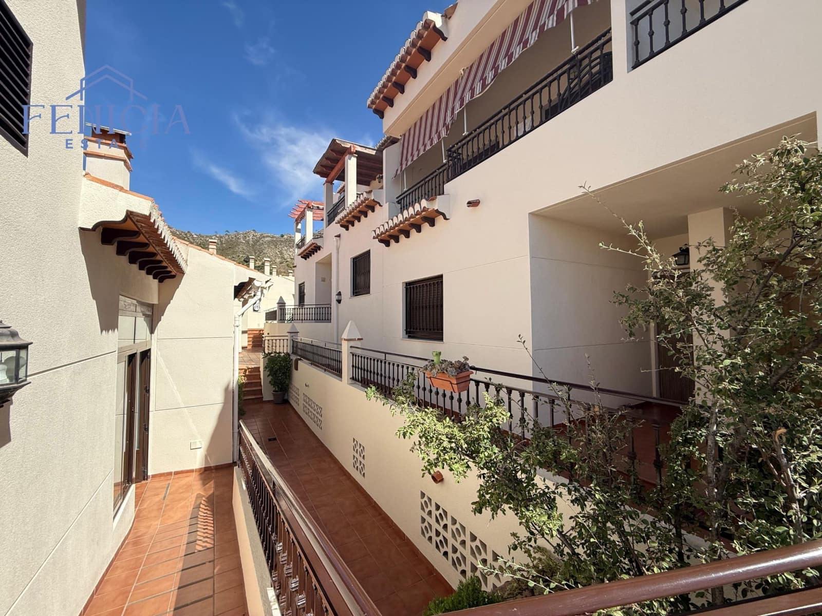 2 soveværelse Byhus til salg i Lentegi - € 115.000 (Ref: 9239615)