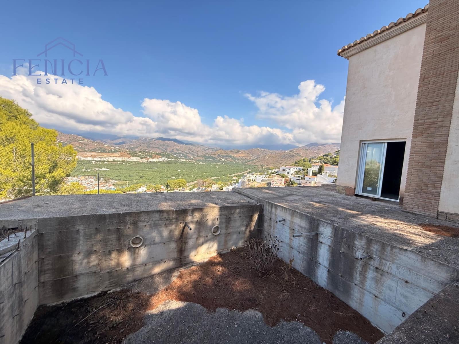 6 slaapkamer Villa te koop in Almunecar met zwembad garage - € 470.000 (Ref: 9294195)