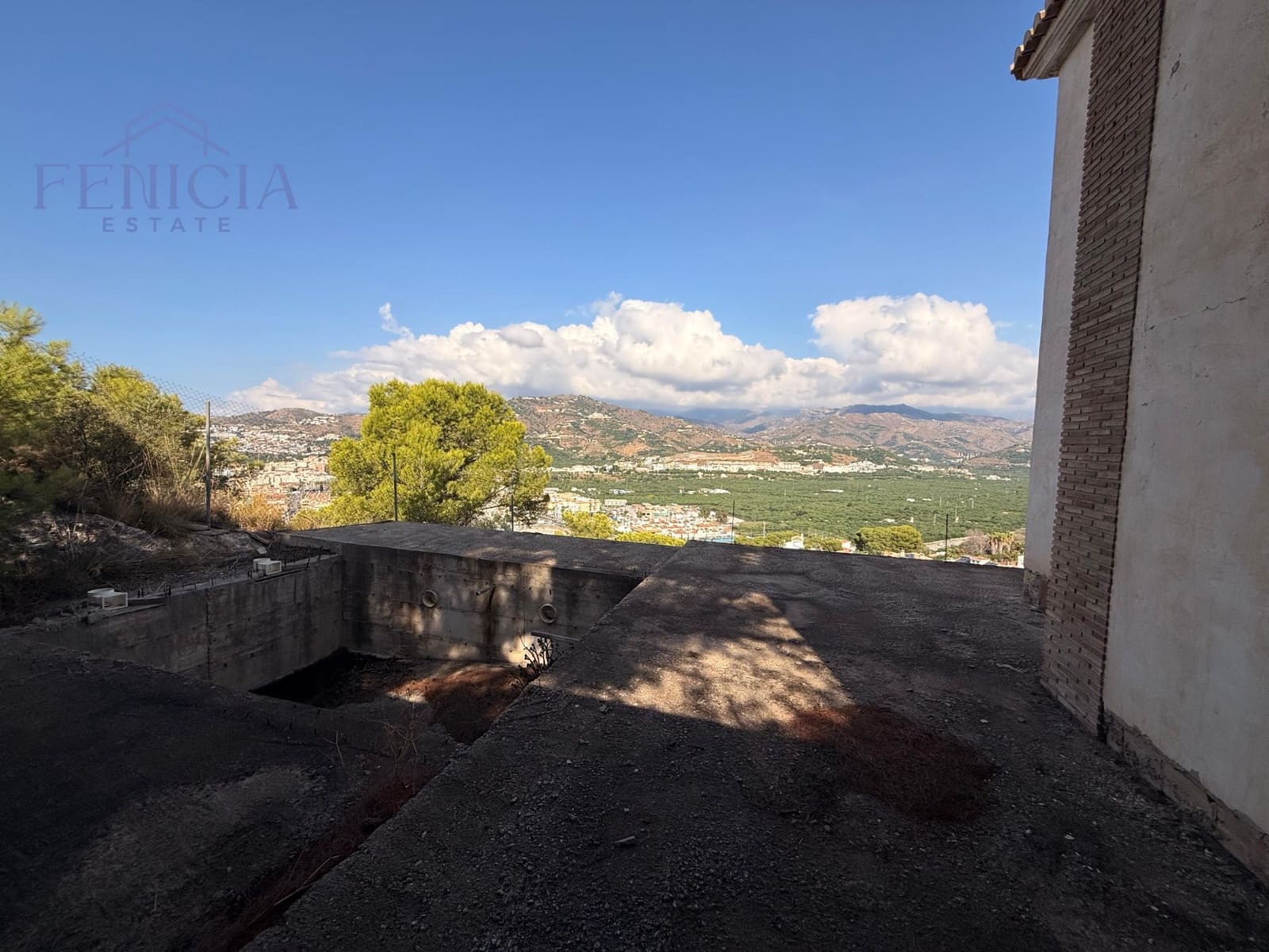 6 slaapkamer Villa te koop in Almunecar met zwembad garage - € 470.000 (Ref: 9294195)