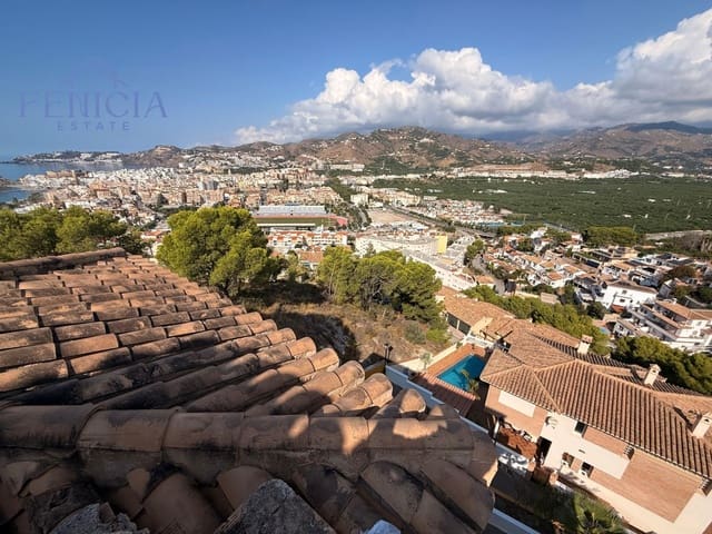 6 slaapkamer Villa te koop in Almuñécar met zwembad garage - € 470.000 (Ref: 9294195)