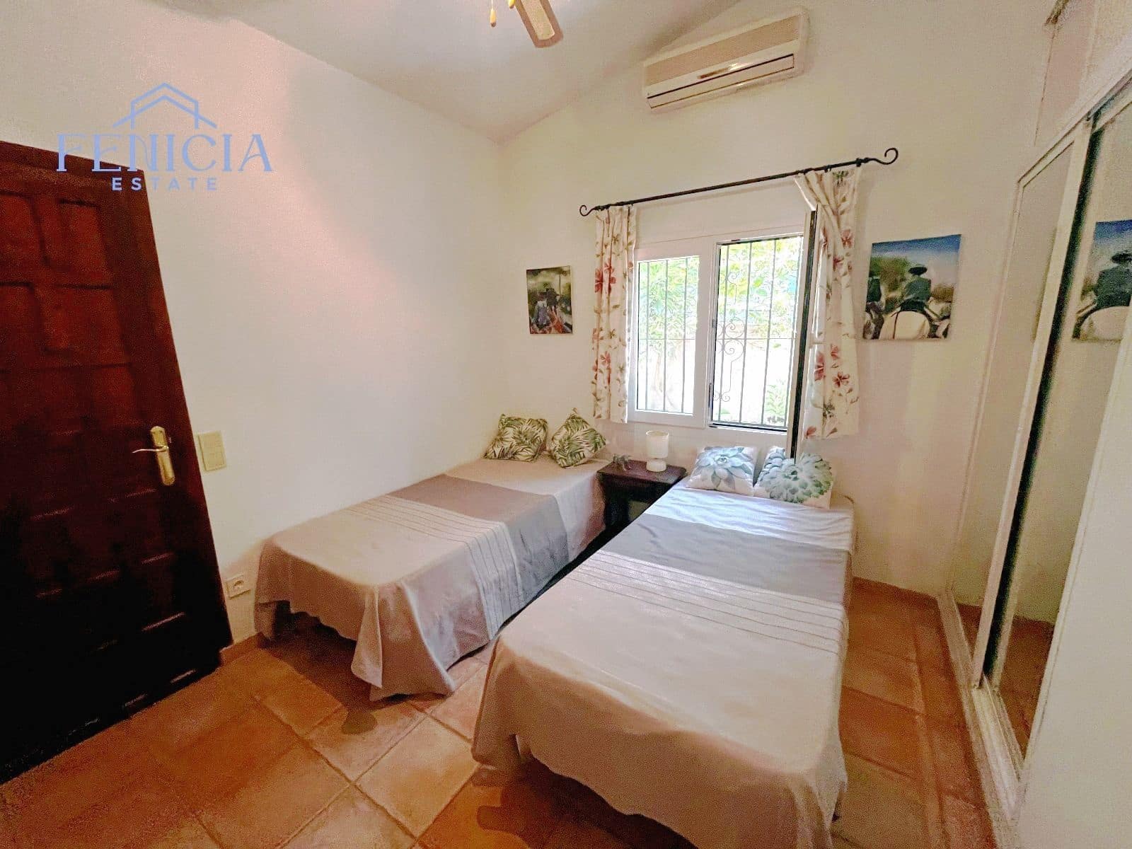 3 makuuhuone Huvila myytävänä paikassa Almunecar mukana uima-altaan 
autotalli - 749 000 € (Ref: 9330180)