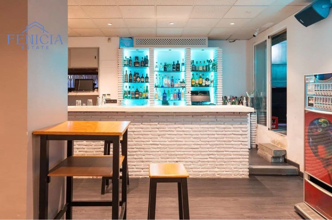 Commercial for rent in Almunecar - € 800 (Ref: 9353210)