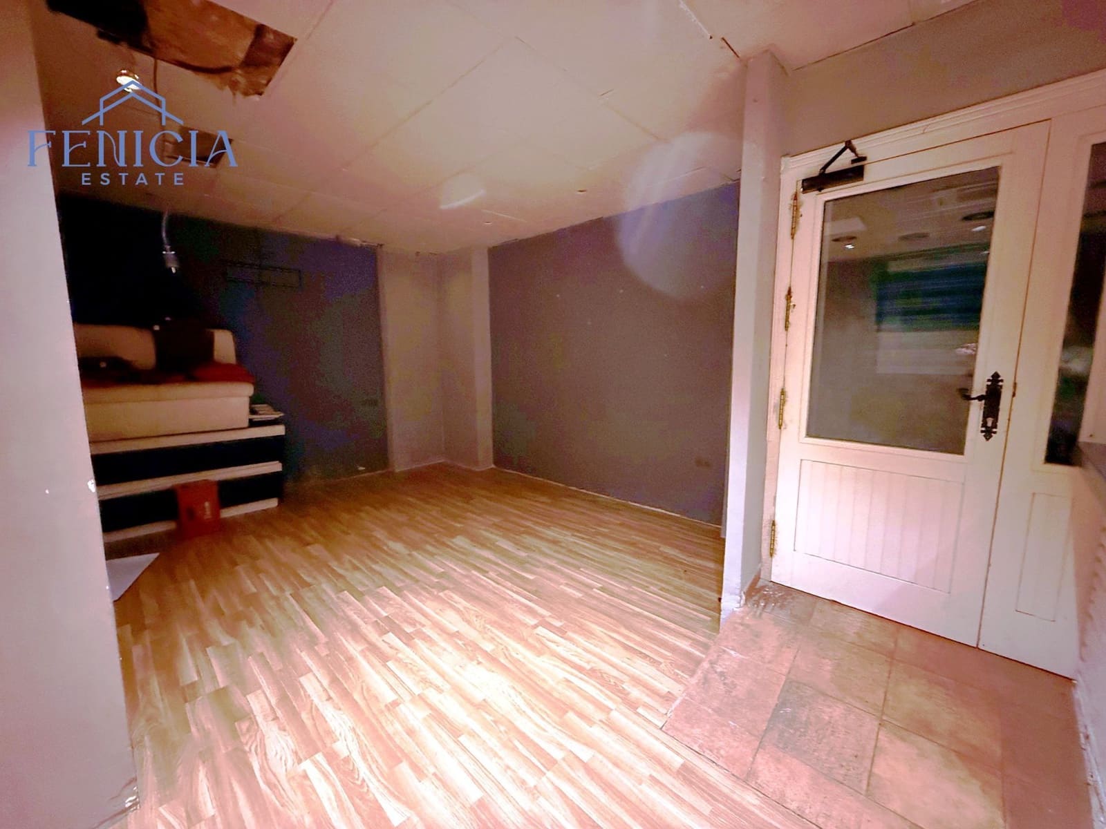 Commercial for rent in Almunecar - € 800 (Ref: 9353210)