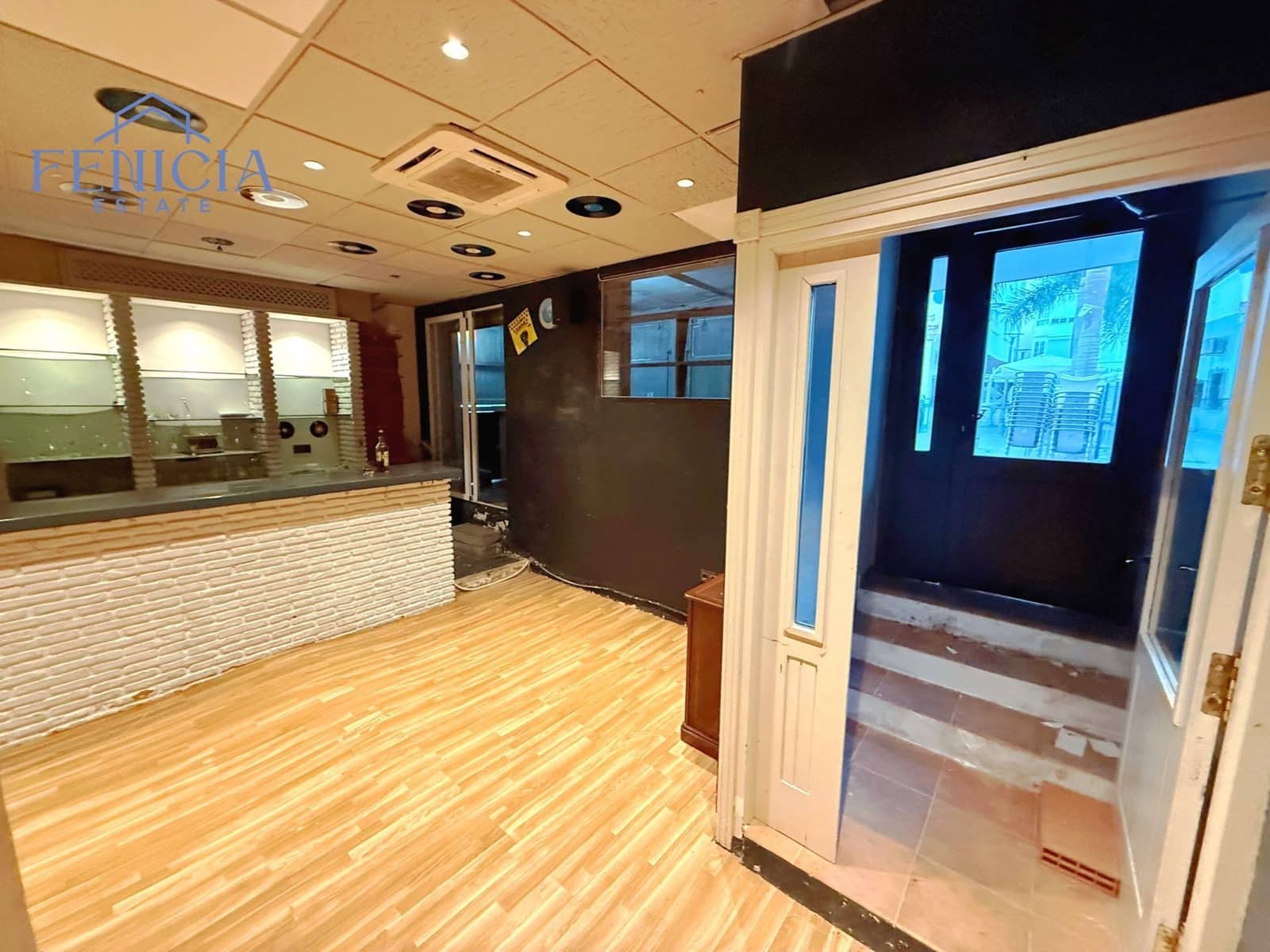 Kommersiell till salu i Almunecar - 170 000 € (Ref: 9353211)