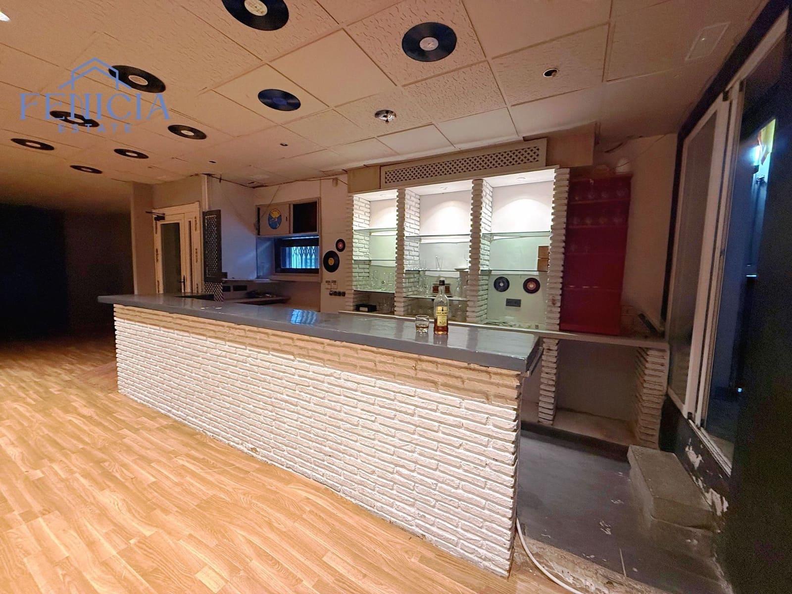 Kommersiell till salu i Almunecar - 170 000 € (Ref: 9353211)