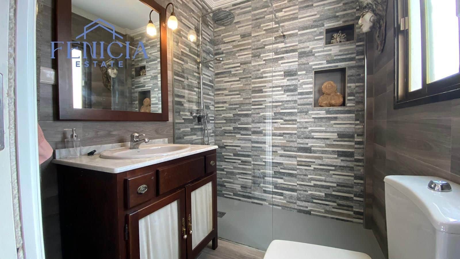 2 soveværelse Villa til leje i Almunecar med garage - € 1.200 (Ref: 9406375)