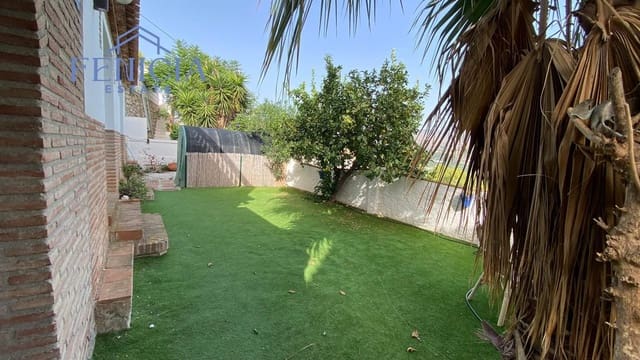 2 soveværelse Villa til leje i Almuñécar med garage - € 1.200 (Ref: 9406375)