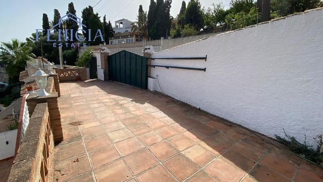 2 soveværelse Villa til leje i Almuñécar med garage - € 1.200 (Ref: 9406375)