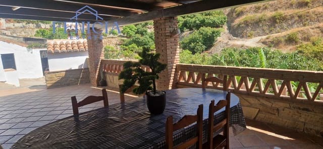 3 sypialnia Finka/Dom wiejski do wynajęcia w La Herradura, Almuñécar z basenem garażem - 1 000 € (Ref: 9410649)