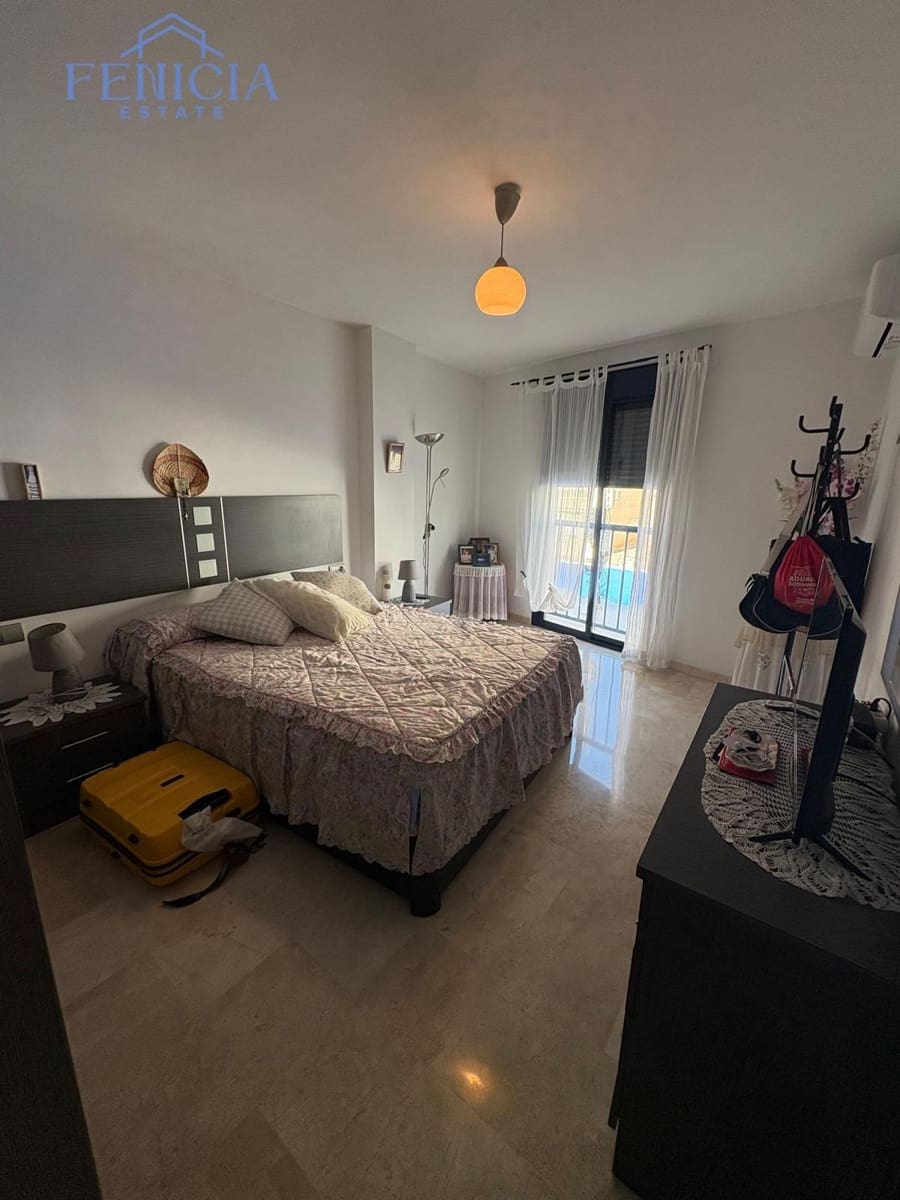 2 soverom Leilighet til salgs i La Herradura med garasje - € 276 000 (Ref: 9415644)