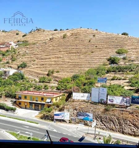 2 makuuhuone Asunto vuokrattavana paikassa Almuñécar mukana uima-altaan 
autotalli - 680 € (Ref: 9415647)