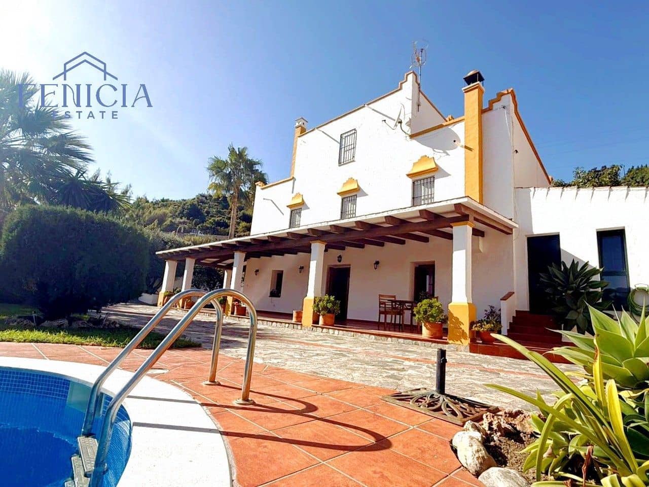 4 slaapkamer Villa te huur in Almunecar met zwembad garage - € 1.700 (Ref: 9445868)