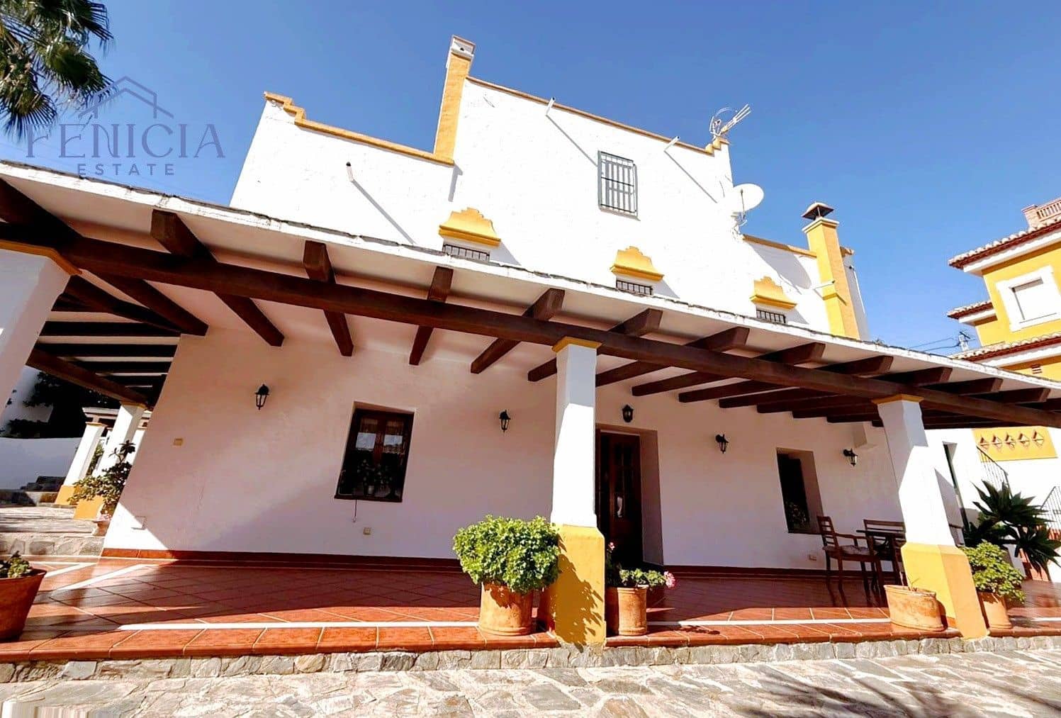 4 slaapkamer Villa te huur in Almunecar met zwembad garage - € 1.700 (Ref: 9445868)