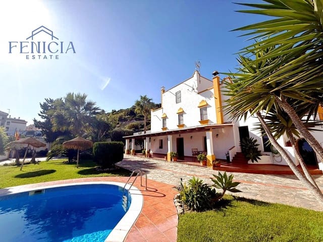 Studio att hyra i Almuñécar med pool garage - 800 € (Ref: 9445870)