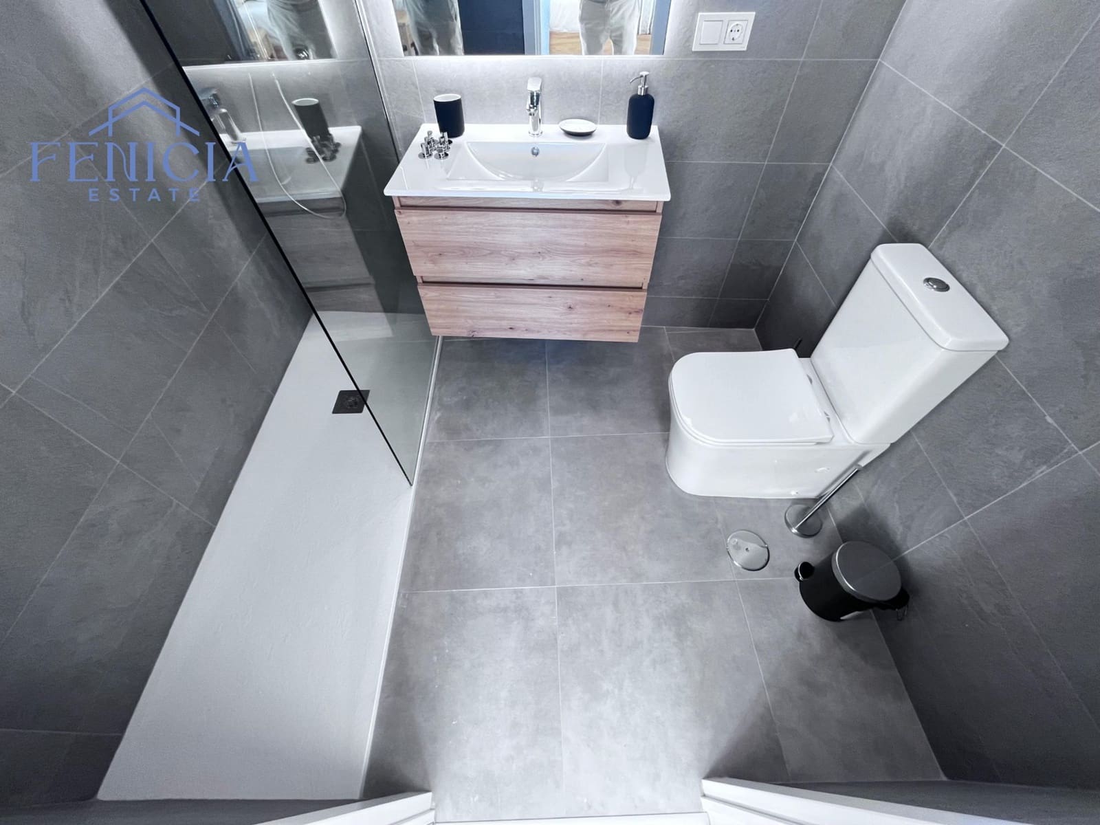 2 soverom Leilighet til salgs i Almunecar med svømmebasseng garasje - € 213 000 (Ref: 9451673)