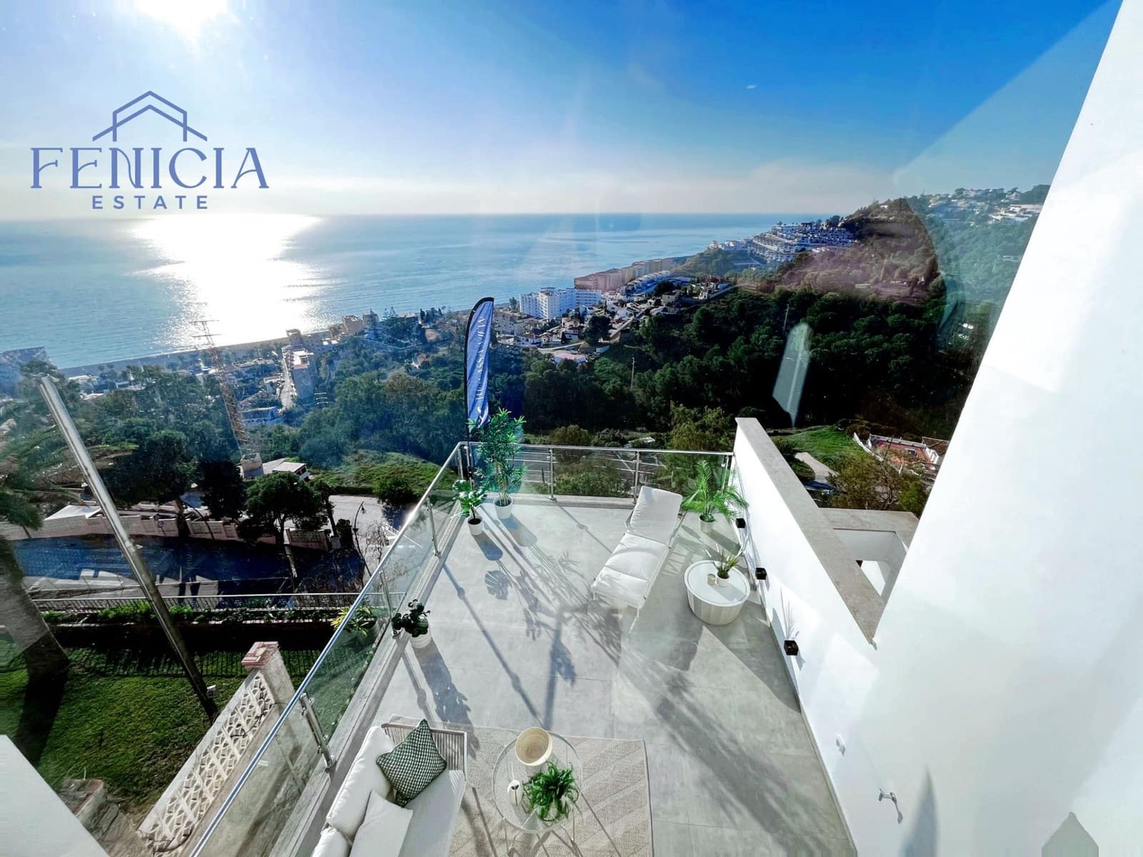 2 soverom Leilighet til salgs i Almunecar med svømmebasseng garasje - € 213 000 (Ref: 9451673)