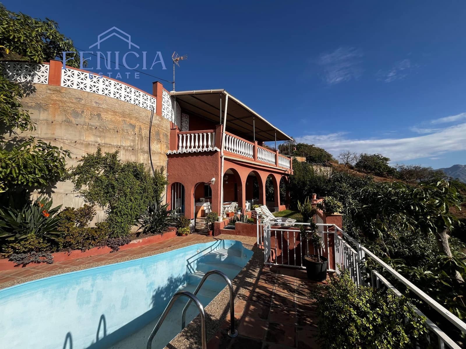 4 slaapkamer Villa te koop in Almunecar met zwembad garage - € 498.000 (Ref: 9470813)