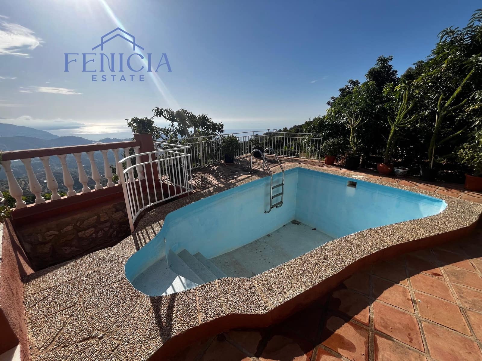 4 slaapkamer Villa te koop in Almunecar met zwembad garage - € 498.000 (Ref: 9470813)