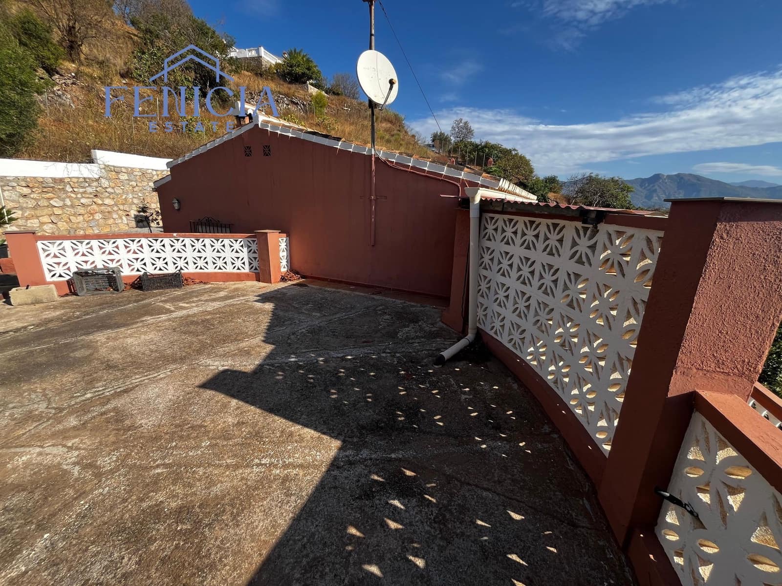 4 slaapkamer Villa te koop in Almunecar met zwembad garage - € 498.000 (Ref: 9470813)