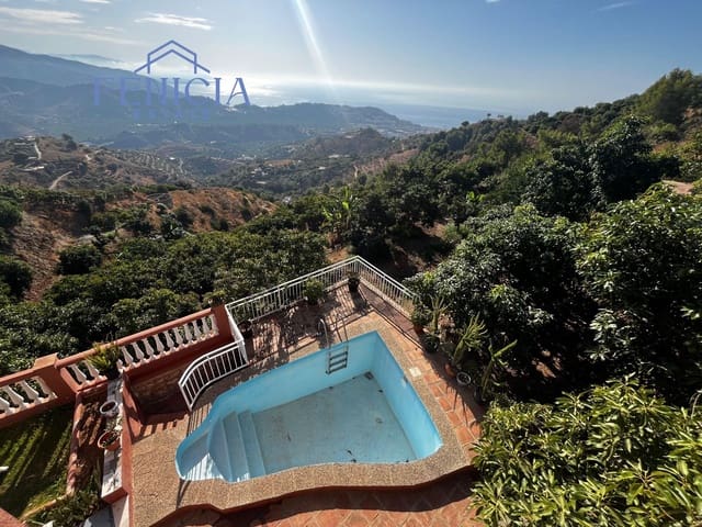 4 slaapkamer Villa te koop in Almuñécar met zwembad garage - € 498.000 (Ref: 9470813)