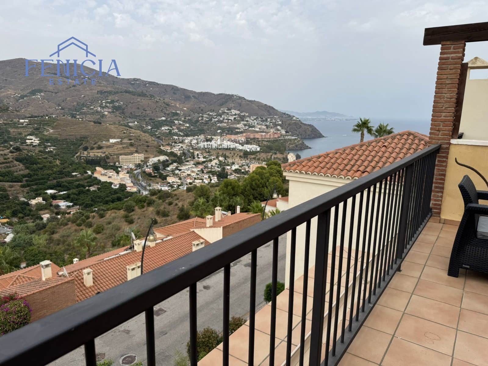 3 soveværelse Semi-Rækkehus til salg i Almunecar med swimmingpool garage - € 383.000 (Ref: 9523997)