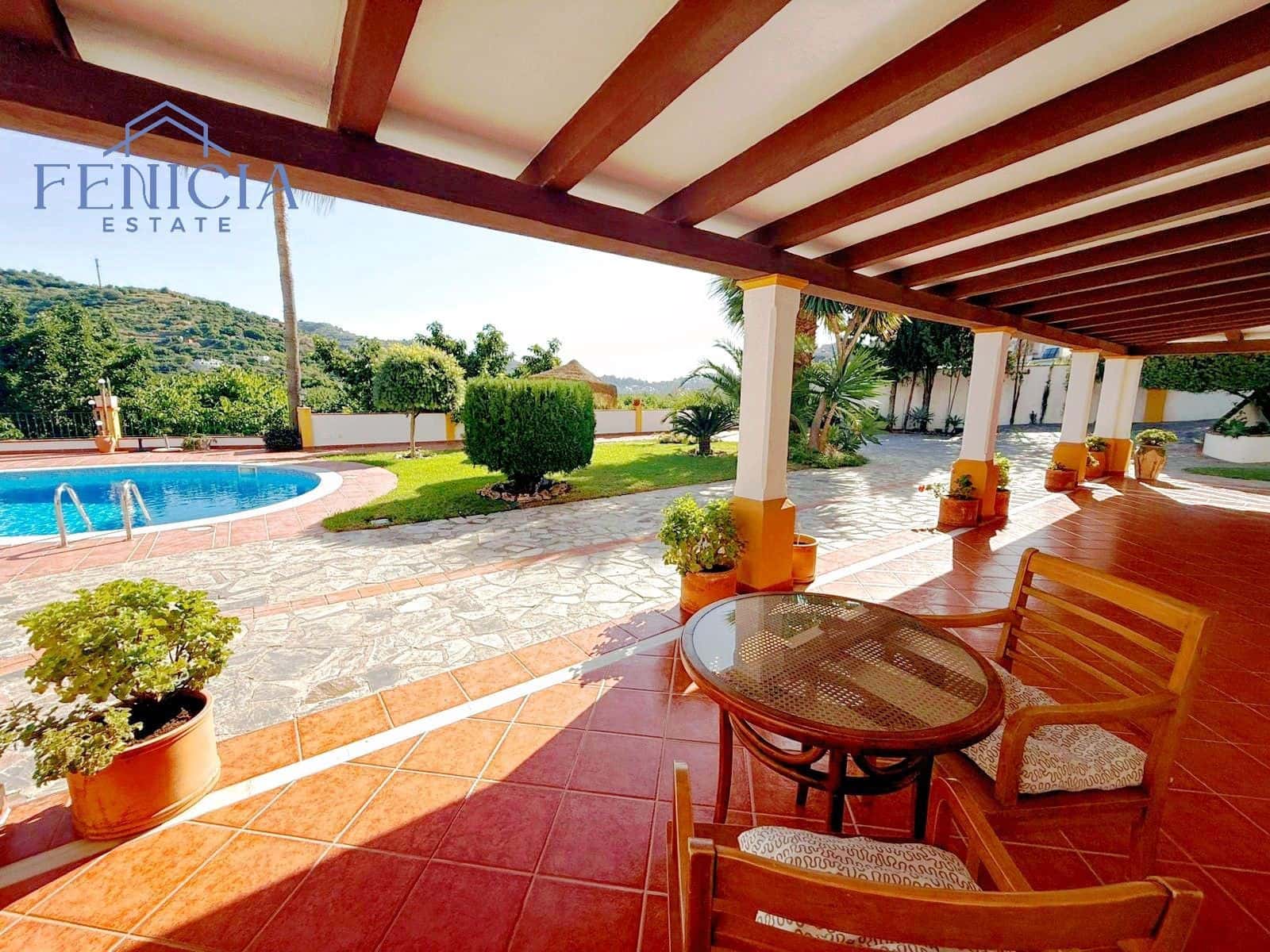 Finca/Casa Rural de 4 habitaciones en Almuñécar en alquiler con piscina garaje - 1.650 € (Ref: 9526186)