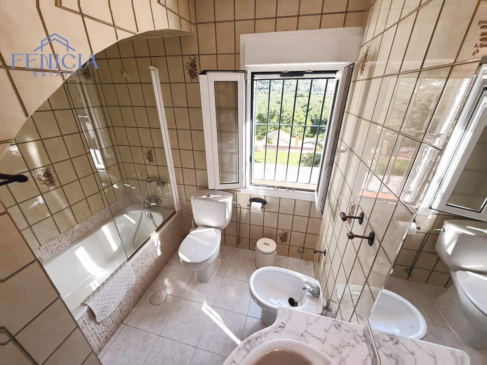 Finca/Casa Rural de 4 habitaciones en Almuñécar en alquiler con piscina garaje - 1.650 € (Ref: 9526186)