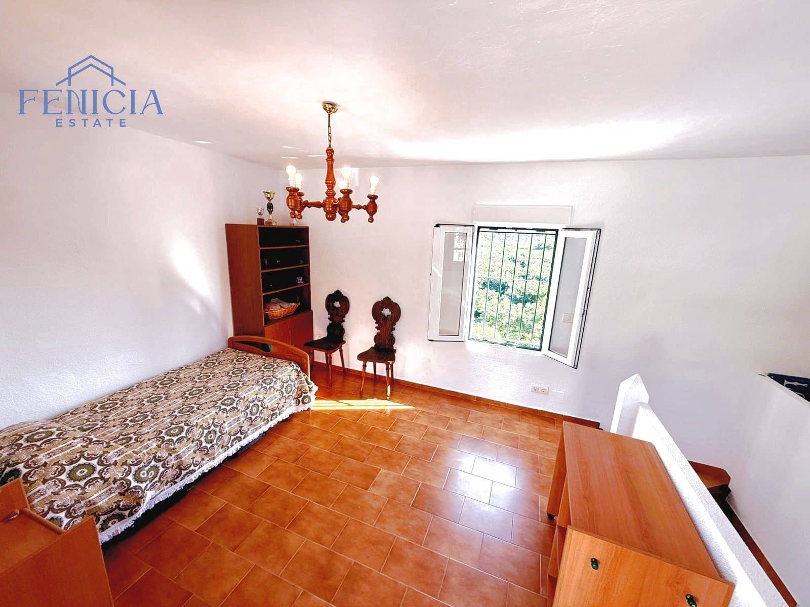 4 bedroom Villa for rent in Almunecar with pool garage - € 1,650 (Ref: 9526187)