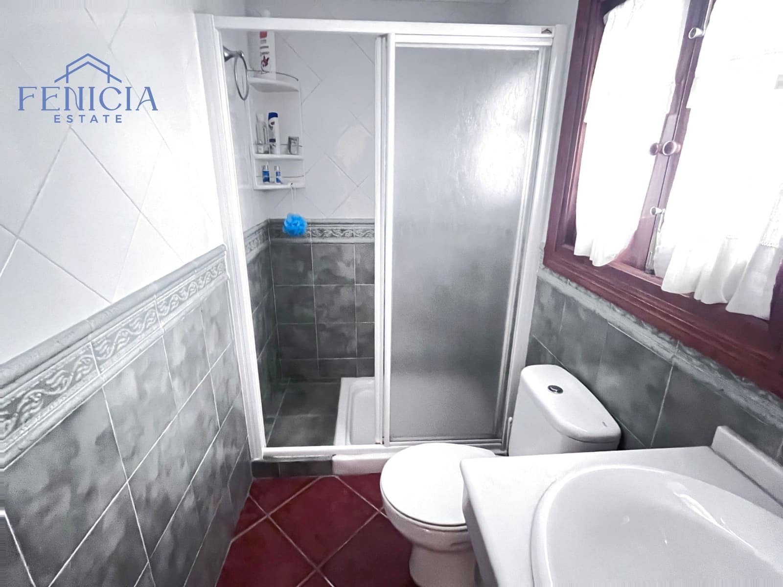 4 bedroom Villa for rent in Almunecar with pool garage - € 1,650 (Ref: 9526187)