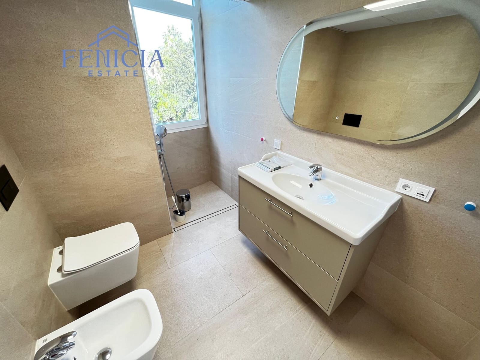 Piso de 2 habitaciones en Almuñécar en venta con garaje - 395.000 € (Ref: 9533263)