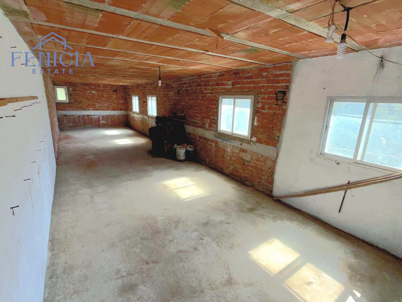 6 soverom Finca/Herregård til salgs i La Herradura med garasje - € 750 000 (Ref: 9564393)