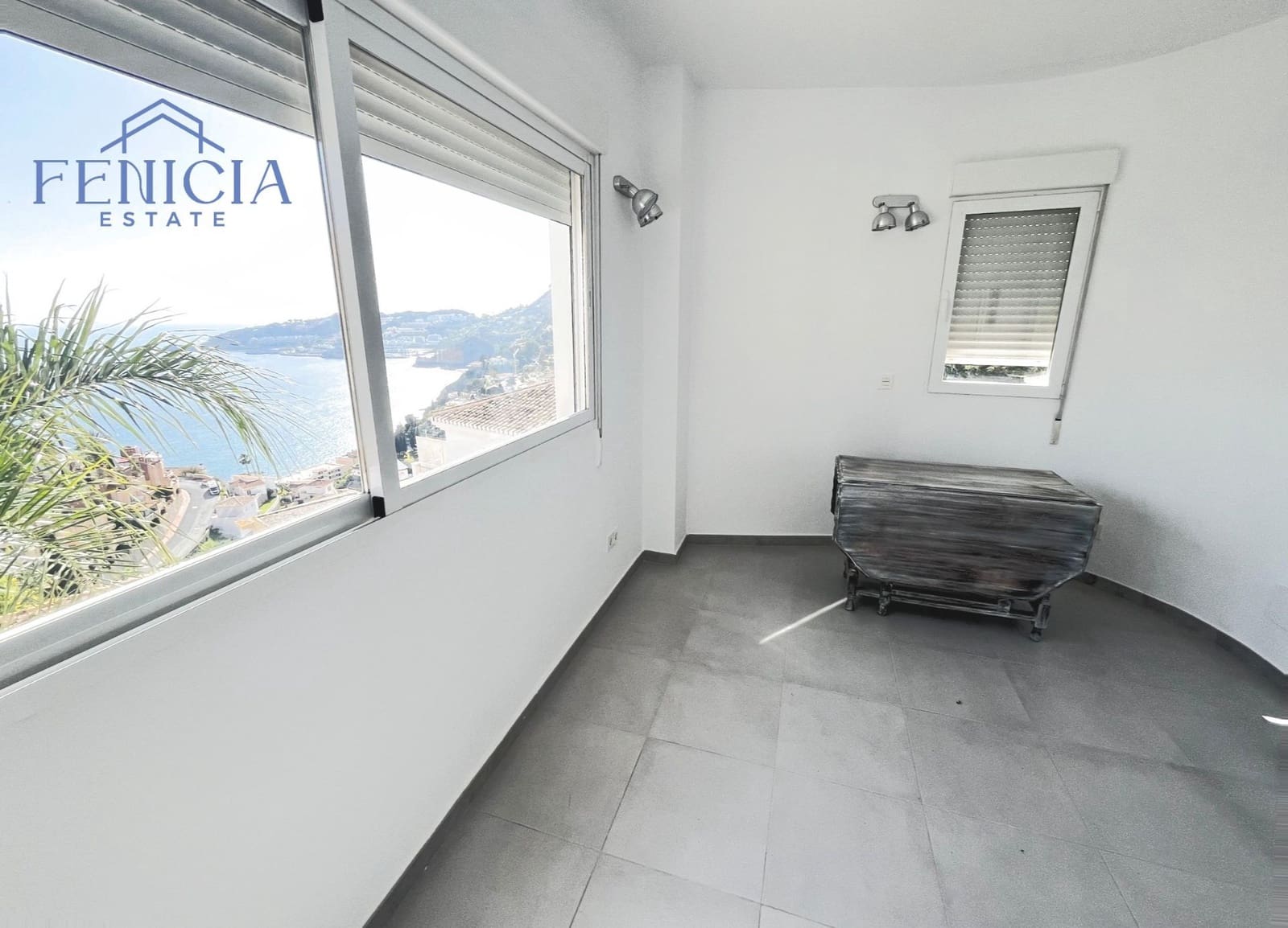 2 Zimmer Villa zu verkaufen in Almunecar mit Garage - 250.000 € (Ref: 9564395)