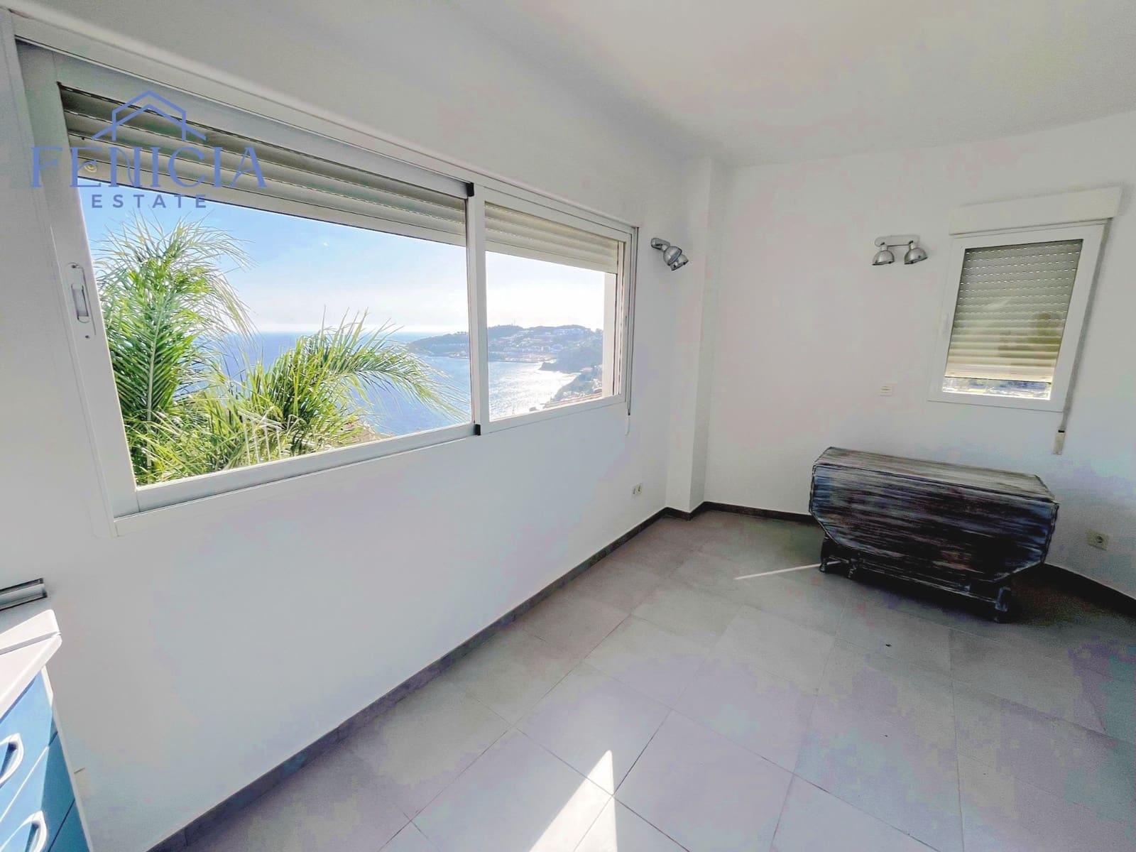 2 Zimmer Villa zu verkaufen in Almunecar mit Garage - 250.000 € (Ref: 9564395)