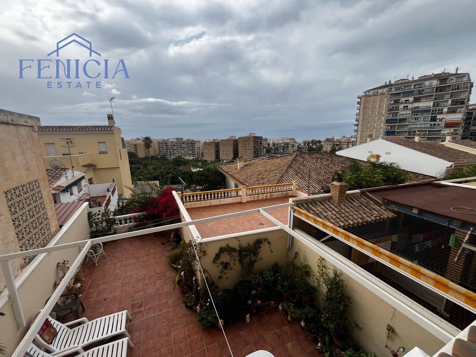 3 sovrum Semi-fristående Villa till salu i Almunecar med garage - 310 000 € (Ref: 9564397)