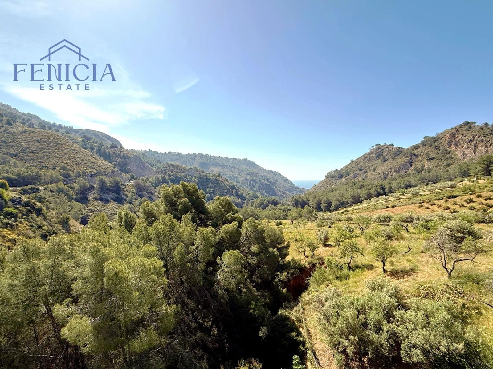 6 makuuhuone Hotelli myytävänä paikassa La Herradura mukana 
autotalli - 750 000 € (Ref: 9604606)