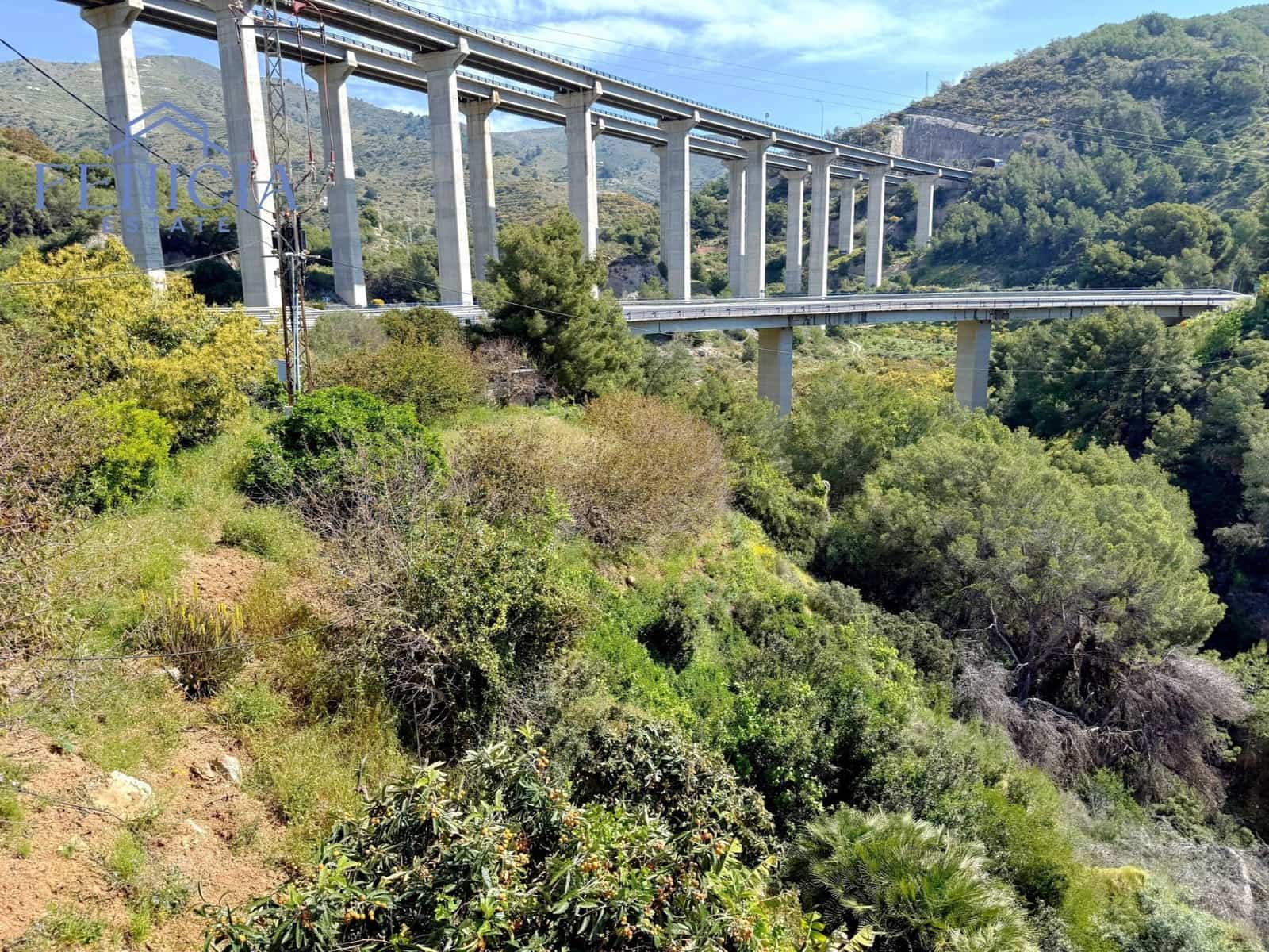 6 makuuhuone Hotelli myytävänä paikassa La Herradura mukana 
autotalli - 750 000 € (Ref: 9604606)