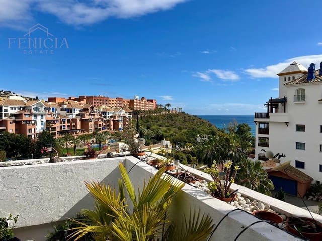 4 bedroom Penthouse for sale in Almuñécar with pool garage - € 455,000 (Ref: 9614772)