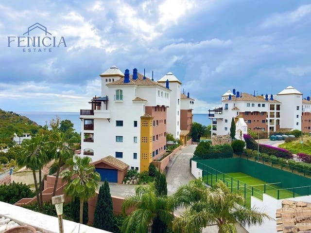 4 bedroom Penthouse for sale in Almuñécar with pool garage - € 455,000 (Ref: 9614772)