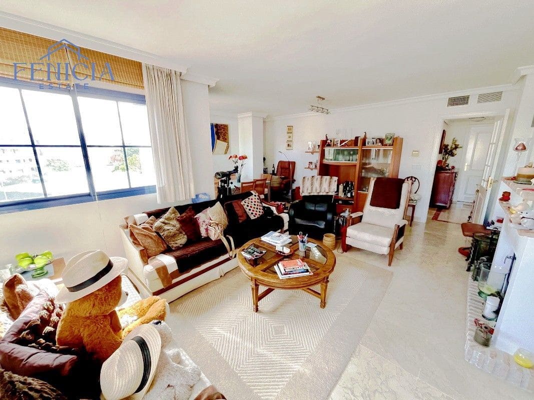 Ático de 4 habitaciones en Almuñécar en venta con piscina garaje - 455.000 € (Ref: 9614772)