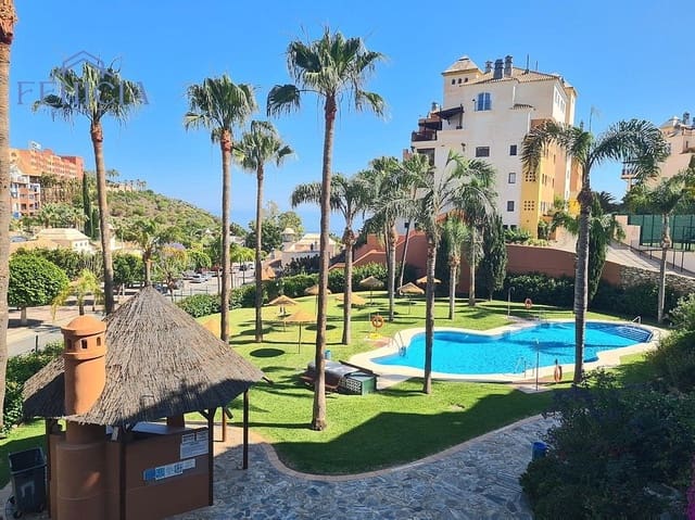 4 bedroom Penthouse for sale in Almuñécar with pool garage - € 455,000 (Ref: 9614772)