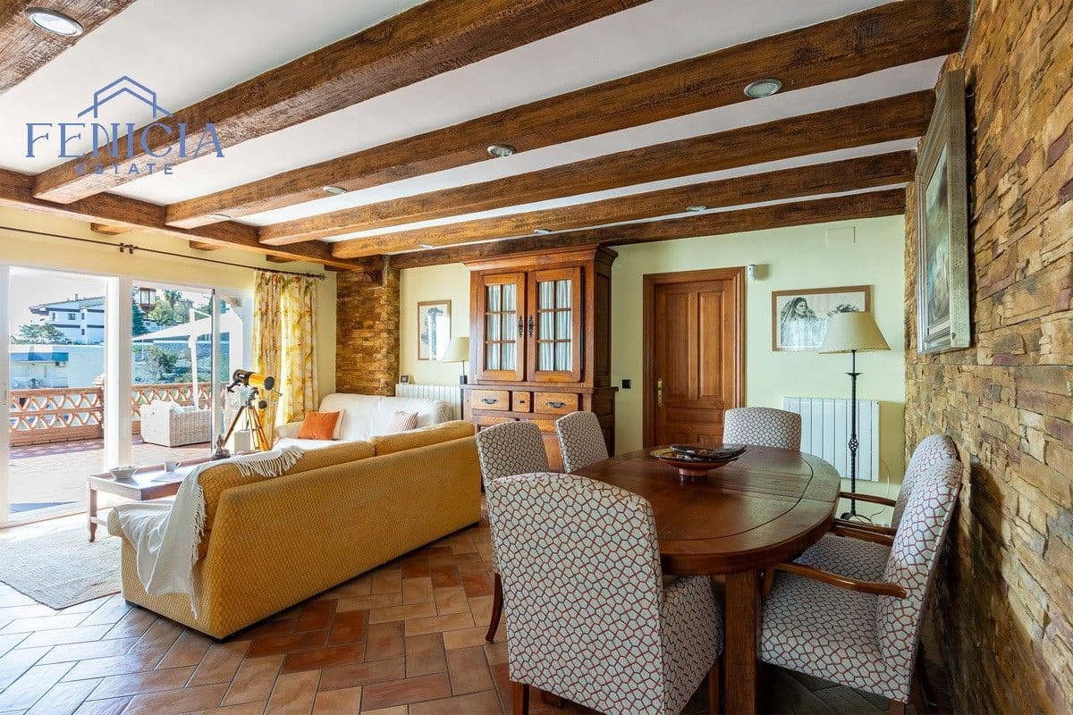 5 makuuhuone Huvila myytävänä paikassa Almunecar mukana 
autotalli - 950 000 € (Ref: 9655705)