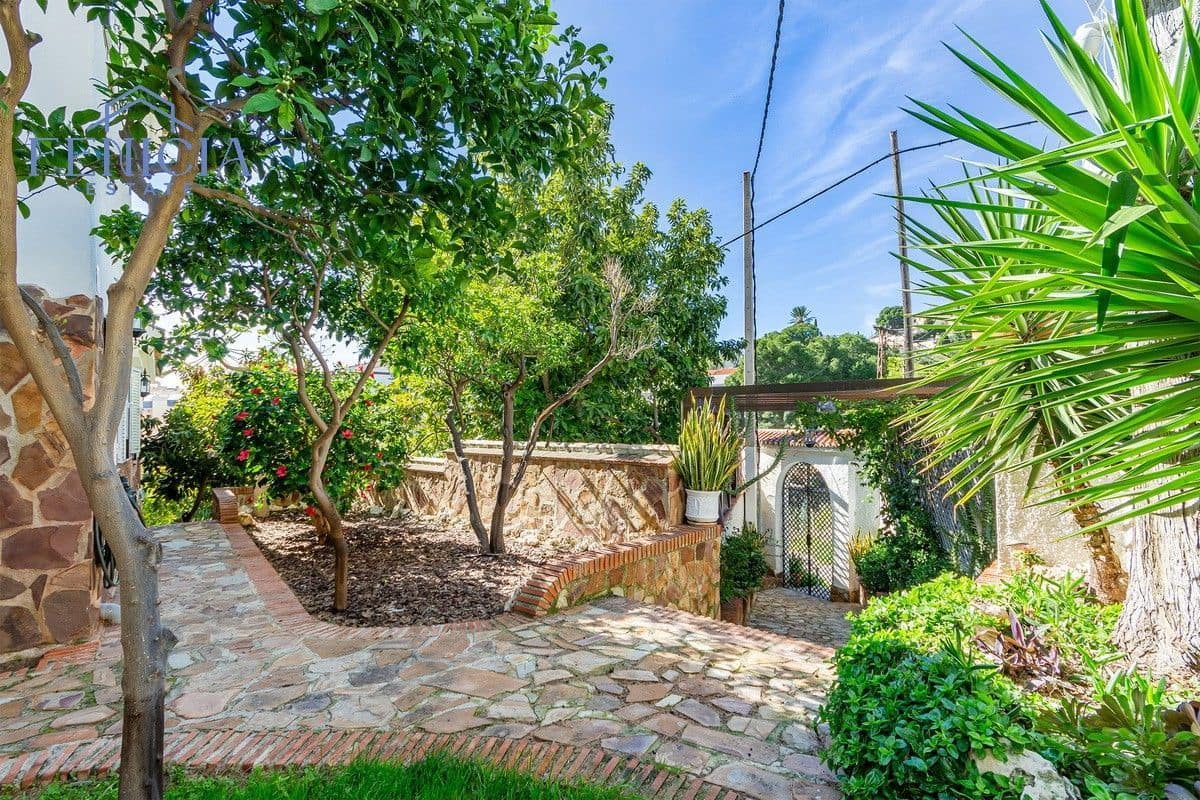 5 makuuhuone Huvila myytävänä paikassa Almunecar mukana 
autotalli - 950 000 € (Ref: 9655705)