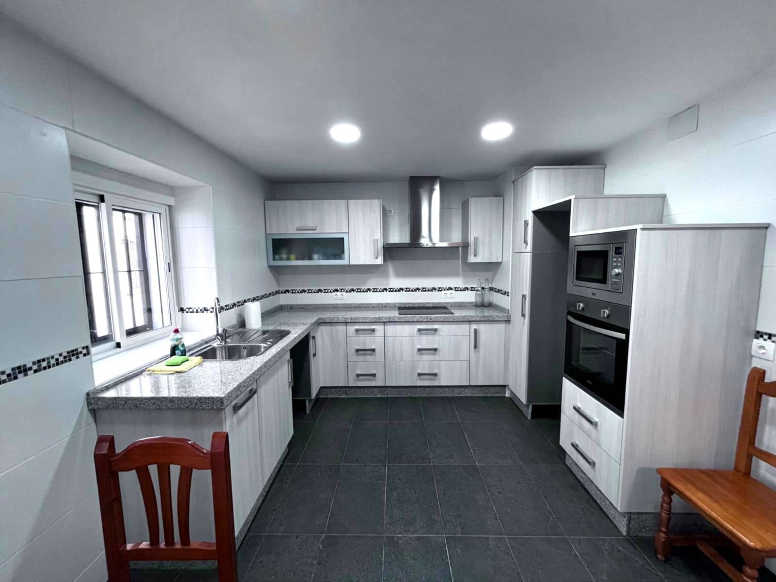 3 bedroom Townhouse for sale in Salobrena - € 140,000 (Ref: 9694756)