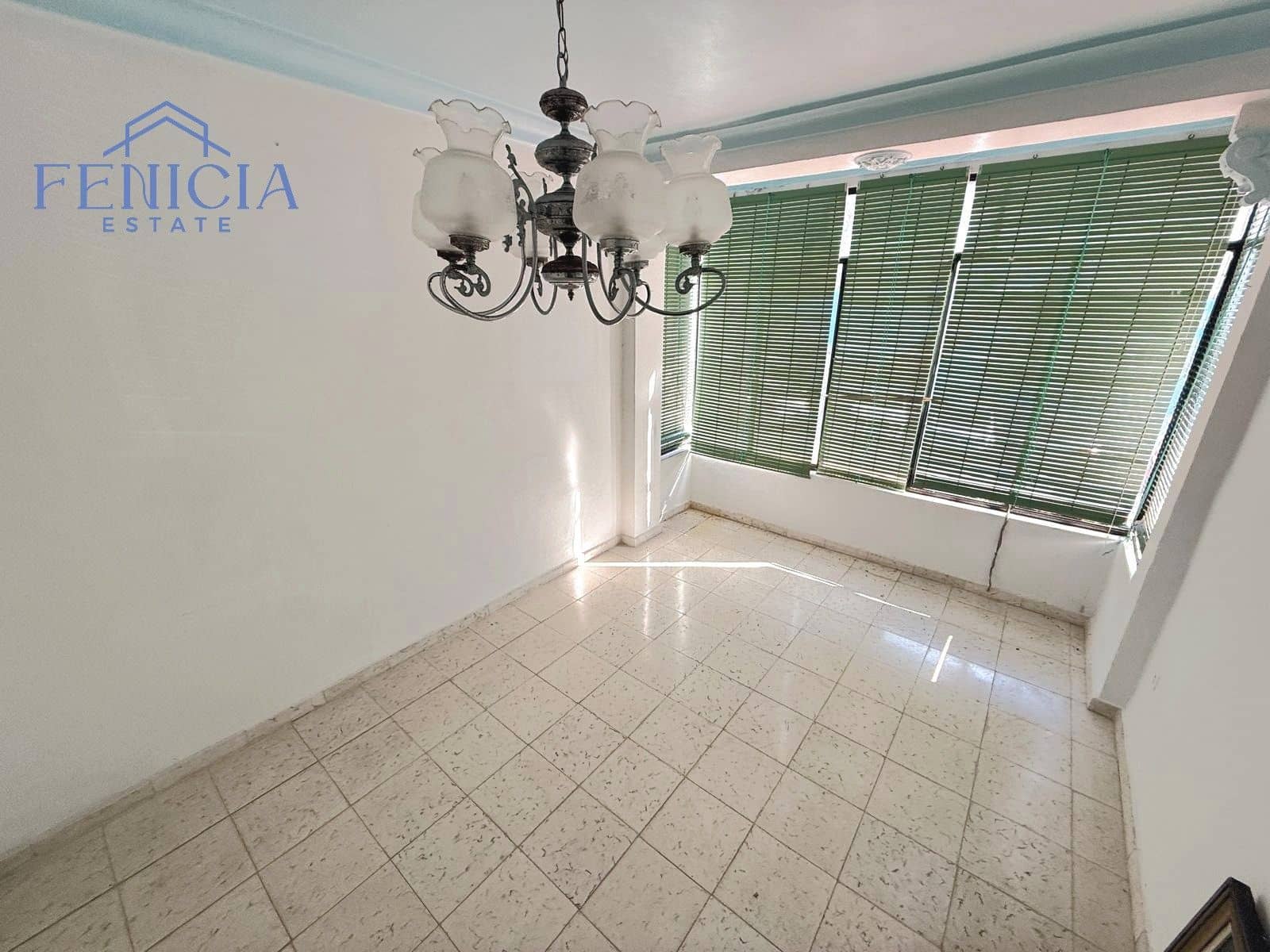 5 bedroom Townhouse for sale in Otivar - € 165,000 (Ref: 9700478)