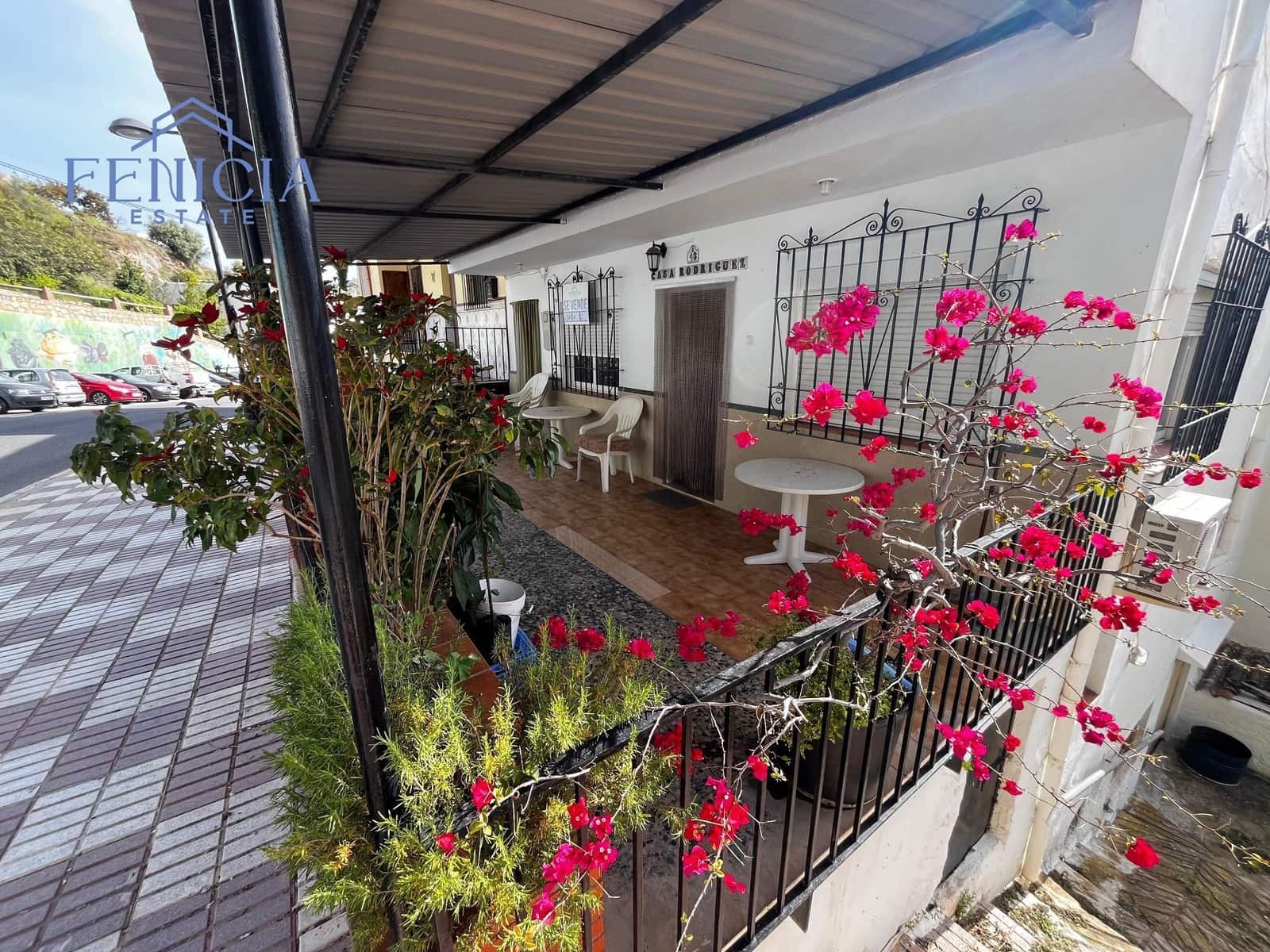 5 bedroom Townhouse for sale in Otivar - € 165,000 (Ref: 9700478)